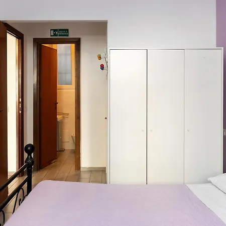 Hébergement de vacances Lovely Flat Next To Vatican - Private Entrance *
